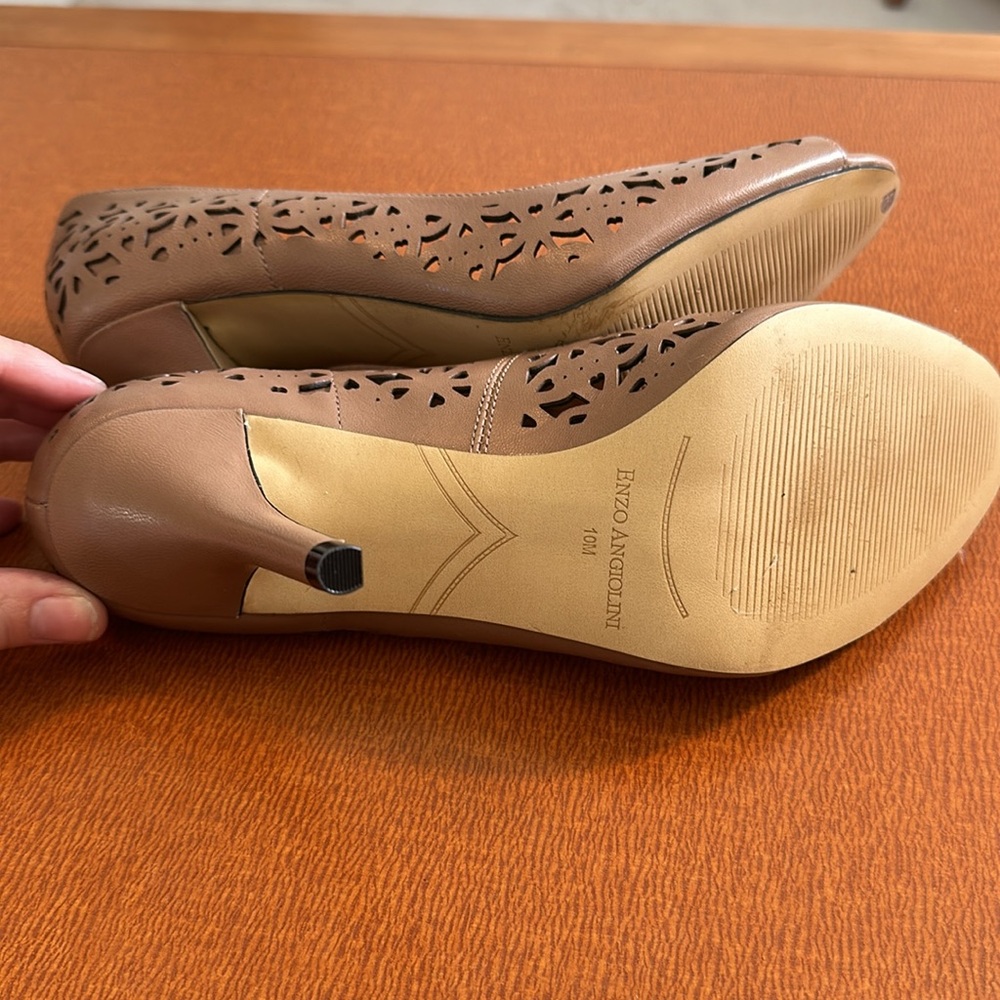 Enzo Angiolini 4 Inch Open Toe Tan Heels 10 - Picture 9 of 10